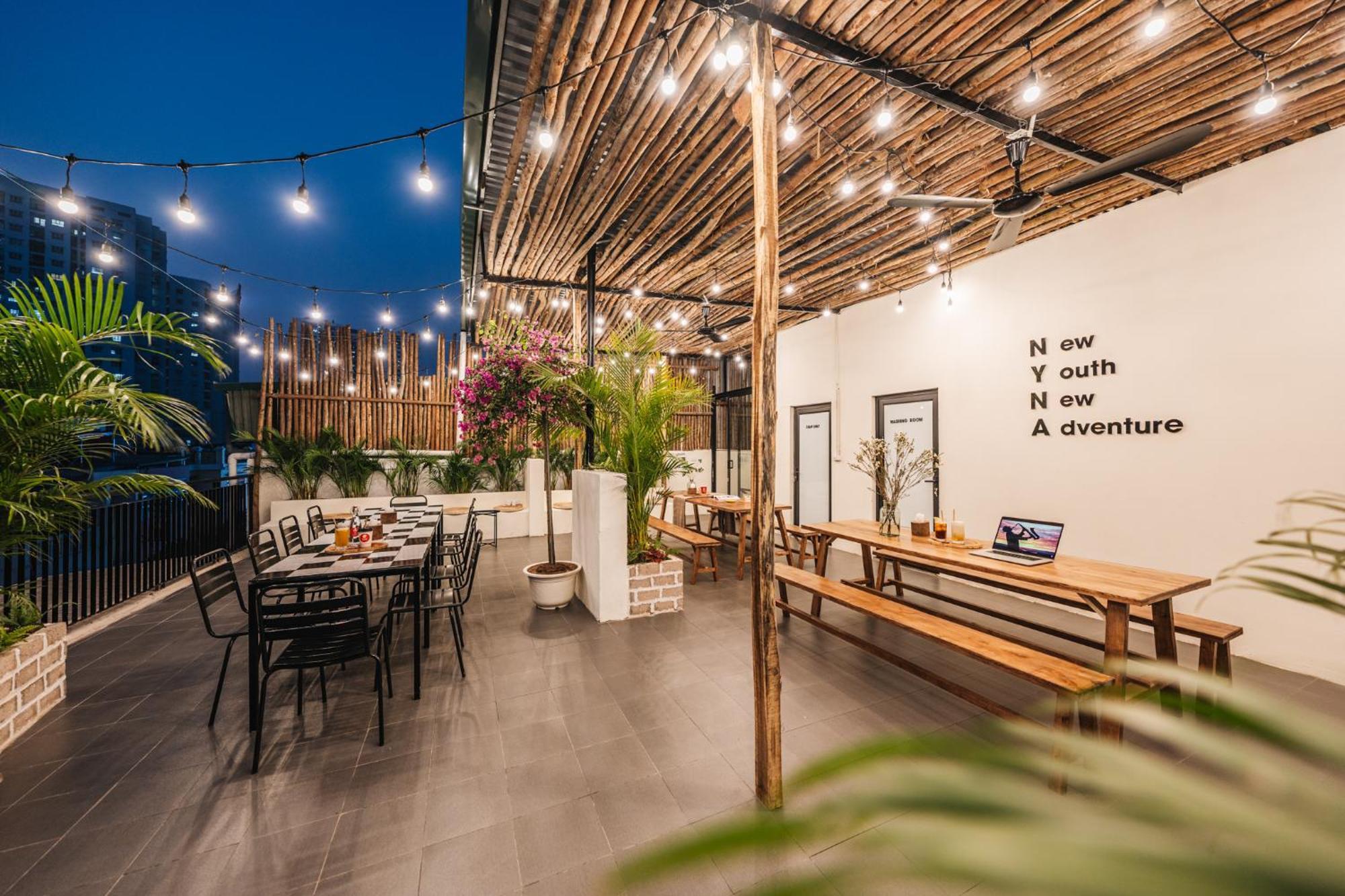 Opulent Skyline Retreat - Elevated Living - Inspired Design Căn hộ *