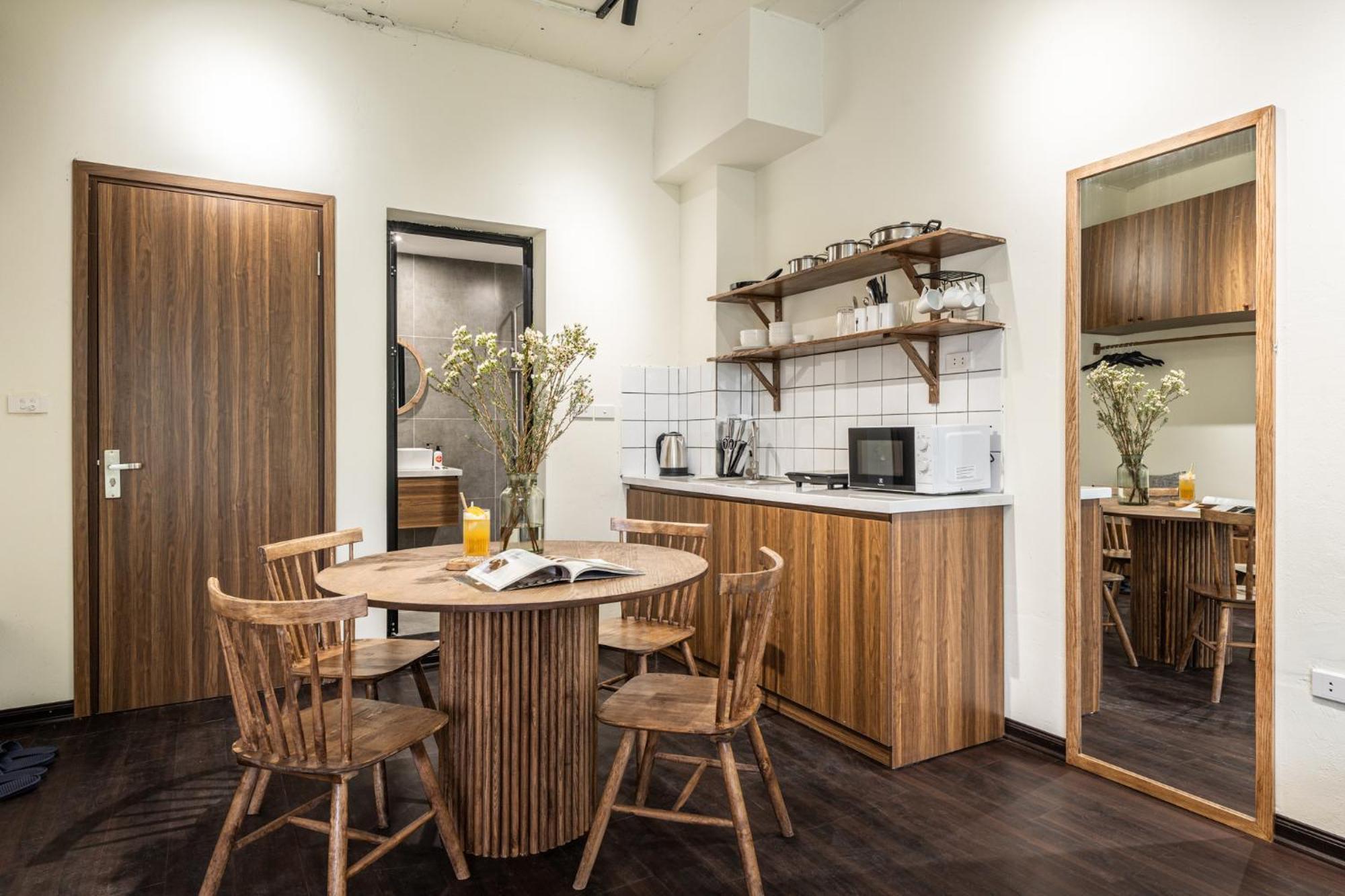 Opulent Skyline Retreat - Elevated Living - Inspired Design Hà Nội