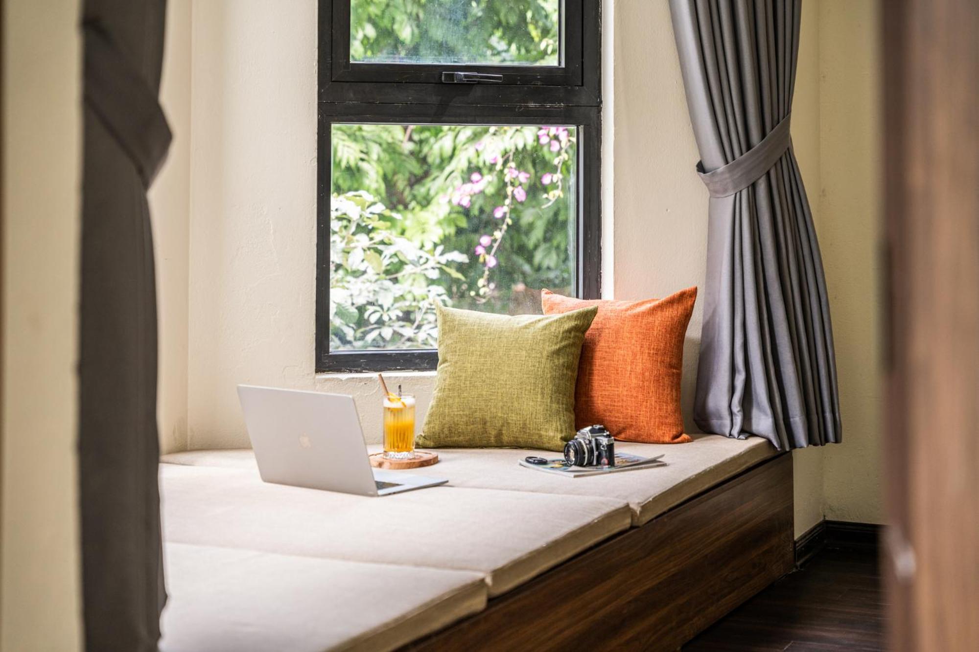 Opulent Skyline Retreat - Elevated Living - Inspired Design Căn hộ