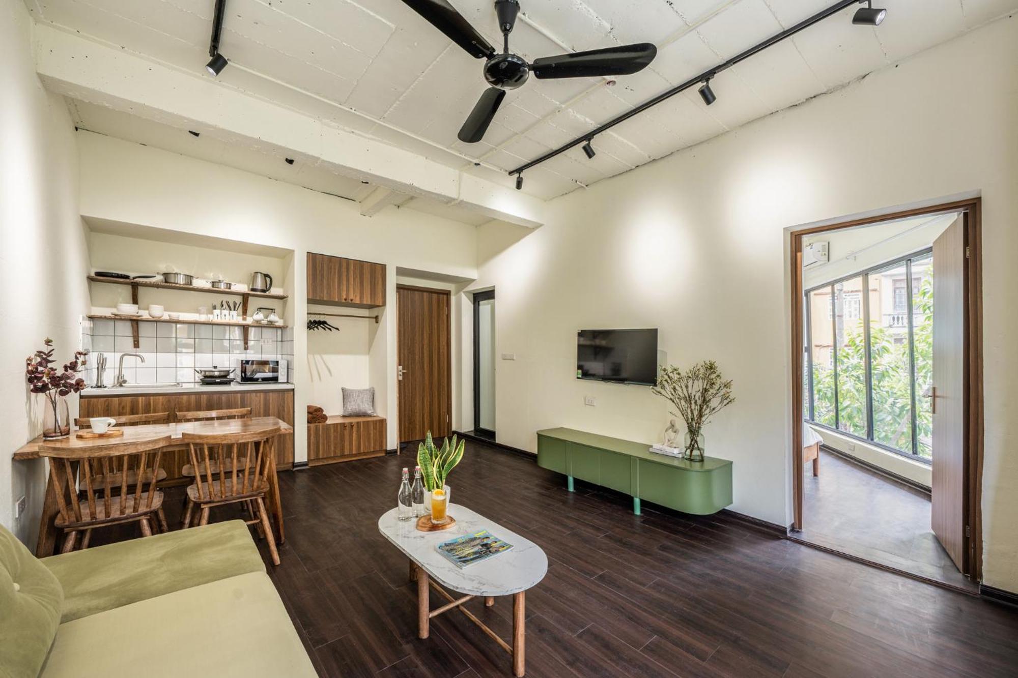 Opulent Skyline Retreat - Elevated Living - Inspired Design Căn hộ *