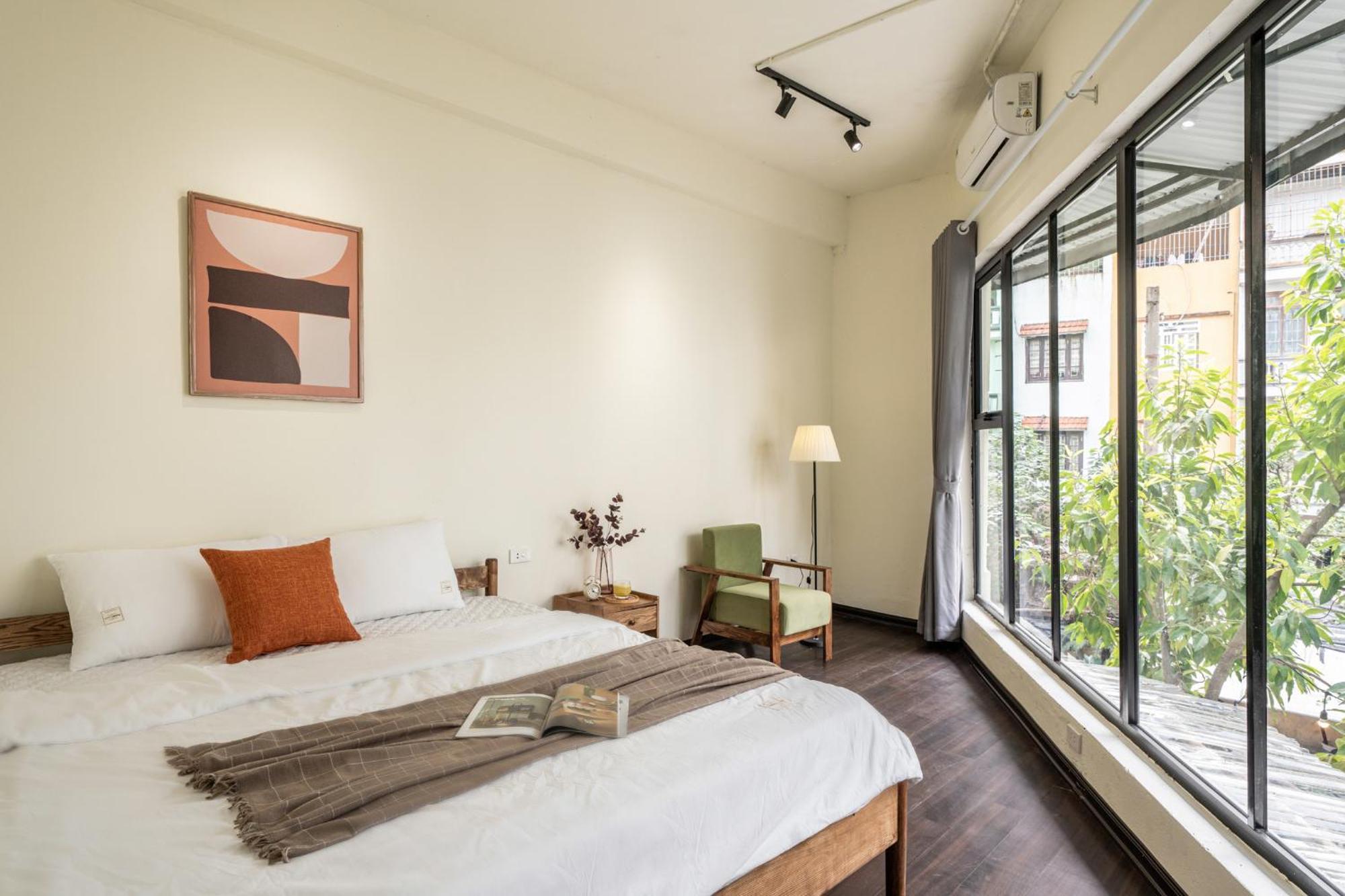 Opulent Skyline Retreat - Elevated Living - Inspired Design * Hà Nội